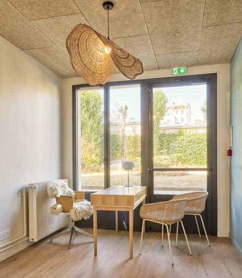 Bureau-consultation sur cour Bureau-consultation sur cour