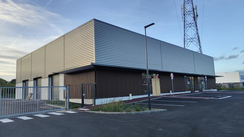 Bâtiment commercial n°2 