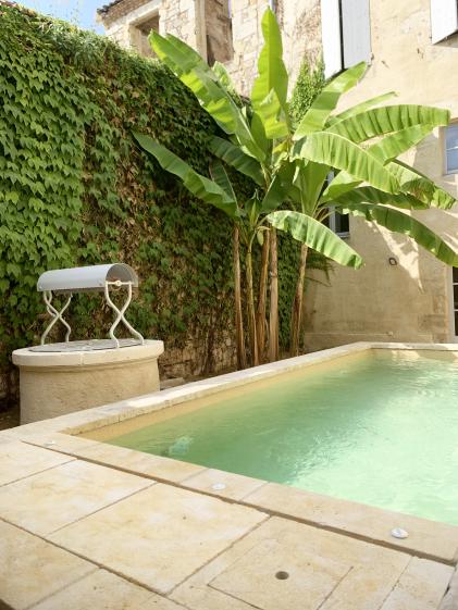 construction piscine pierre