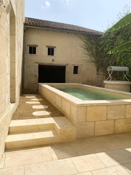 construction piscine et terrasse pierre
