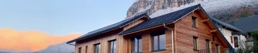 Bâtiment passif intégrant maison individuelle et bureau AVB
