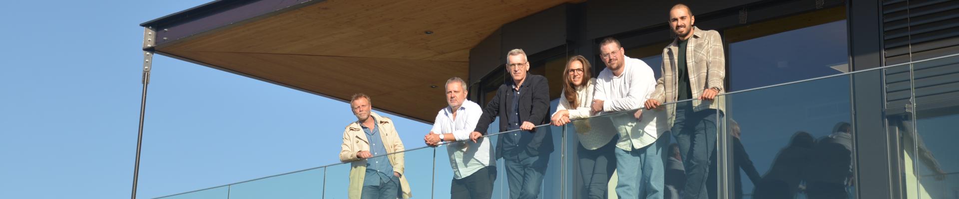 L'agence MINES architectes sur la terrasse d'un de ses projets