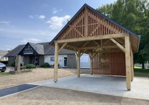 dialogue formel avec l'ancienne mairie