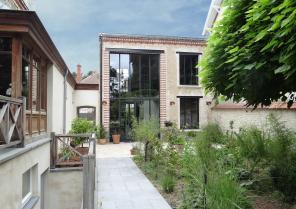 ATELIER D'ARTISTE A FONTAINEBLEAU