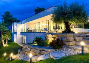 lewisa_home_-_1.jpg
