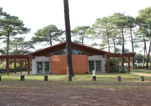 facade_entree_pano.jpg