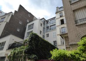 Façade impasse des prêtres