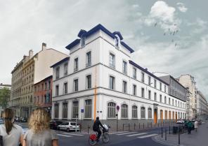 1324_pers_lycee_depuis_rue.jpg