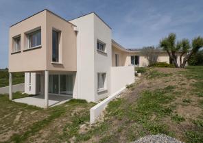 Maison F.