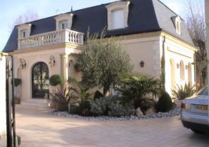 Maison neuve à la Mansart