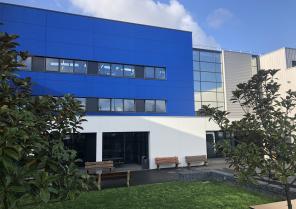 GYS LOCAUX SOCIAUX ET BUREAUX