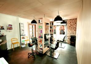 Salon de coiffure à Plougoumelen