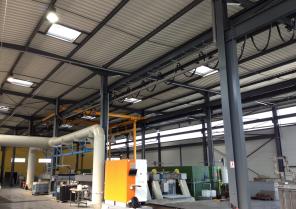 Structure métallique, Façade en bardage avec bandes fillantes polycarbonate