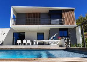 VUE DEPUIS LA PISCINE