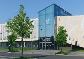 01telecom.jpg