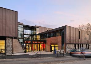 « Le Méridien », un ensemble municipal plurifonctionnel : façade sur rue