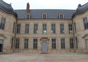 Cour d'honneur.