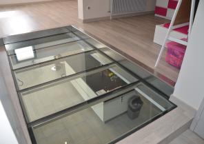 Un plancher en verre.