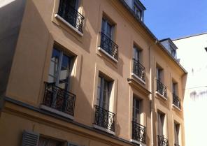 Façade XVIII ancien "hôtel des Ambassadeurs"