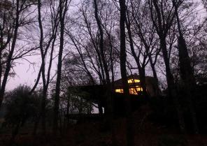 Vue du projet achevé à la tombée du jour