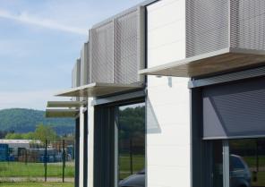 Aluminium anthracite avec stores occultants
