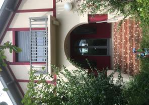 Façade principale Sud, entrée de la maison.