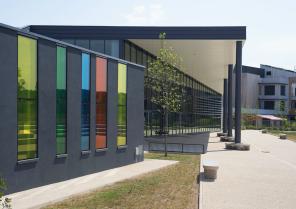 La médiathèque-conservatoire d'Andrézieux-Bouthéon - Photo Balao