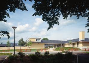 GROUPE SCOLAIRE C. PEGUY