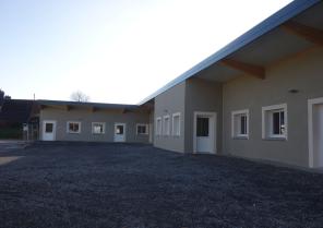 Façade sur cour des classes collège