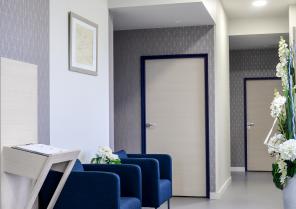 Espace de circulation desservant les Salons de présentation.