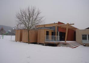 Salle polyvalente , Façade vue depuis la rue 
