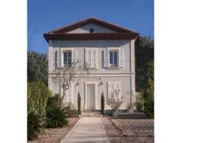 Entrée Villa Célony