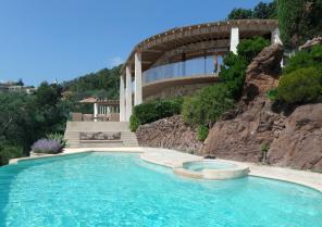 vue_depuis_piscine_3.jpg