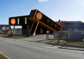 Extension des bureaux en containers maritimes