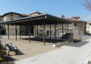 Construction d'une halle Place Jean Flacher