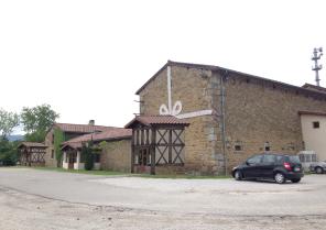 restaurant-les-vielles-pierres-auda-architectes-vignette-2.jpg