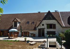 facade_sur_jardin.jpg