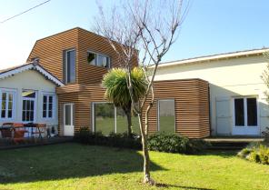 17.16-casahelp-villenave-00.jpg