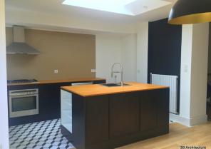 L'espace de vie s'organise aujourd'hui autour de l'îlot central qui marque la sé