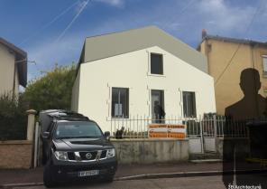 Intervention minimaliste sur le volume existant.