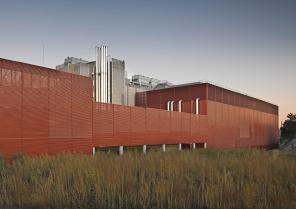 Global Switch - Façade