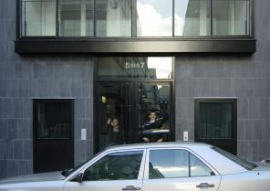 vue extérieure hall d'entrée