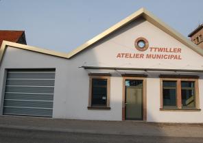 Transformation de l'ancienne laiterie en atelier municipal. OTTWILLER. 2010-2011
