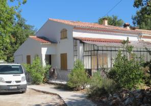 Villa en R+1 avec aménagement des combles + surélévation