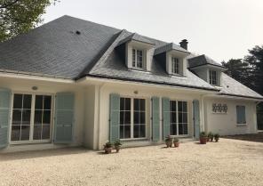 La facade sud cote entree 