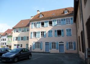 Façade sud sur la cour des Halles