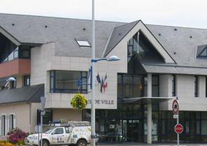 mairie_ormes_1.jpg