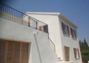 photo1
