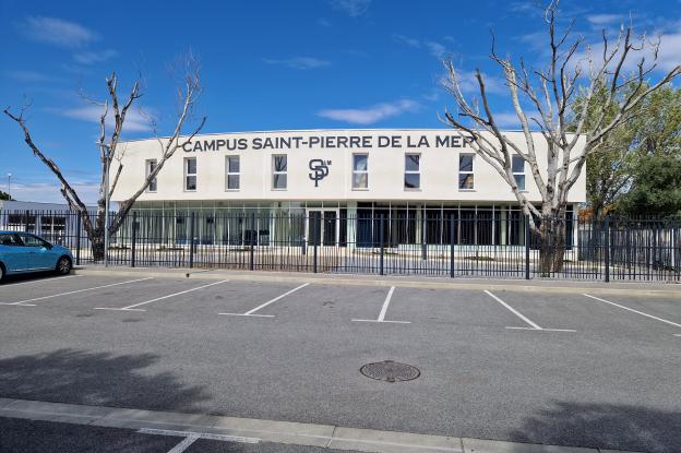 Façade avant