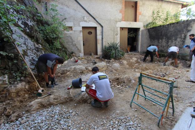 cour avant travaux